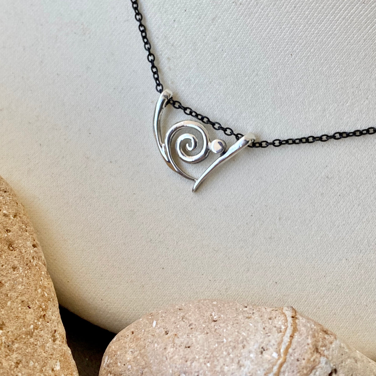 Swirl necklace silver, greek necklace