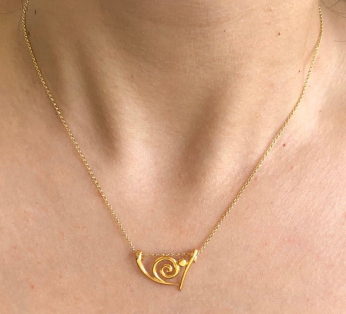Swirl necklace gold, greek necklace