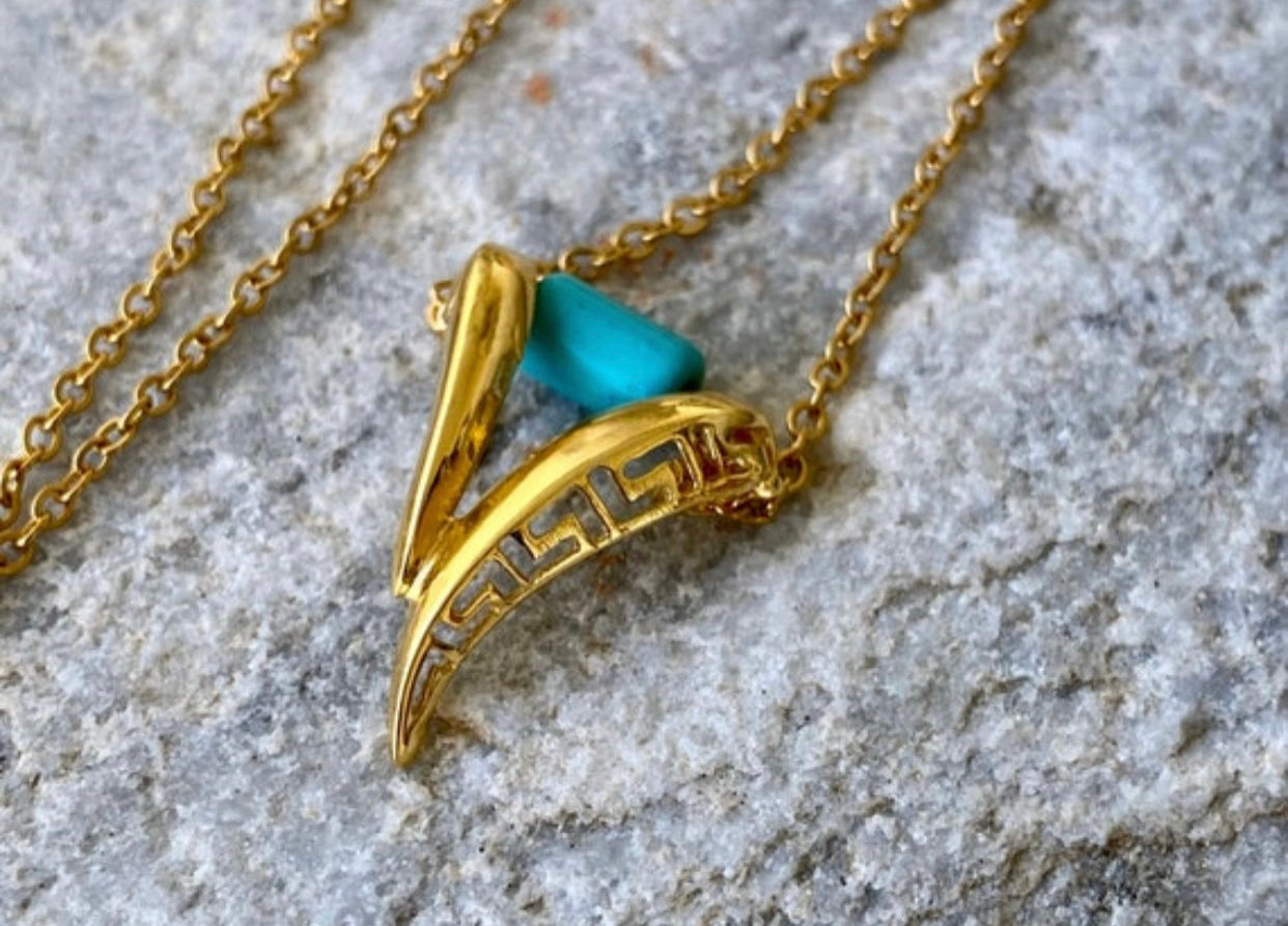 dainty necklaces