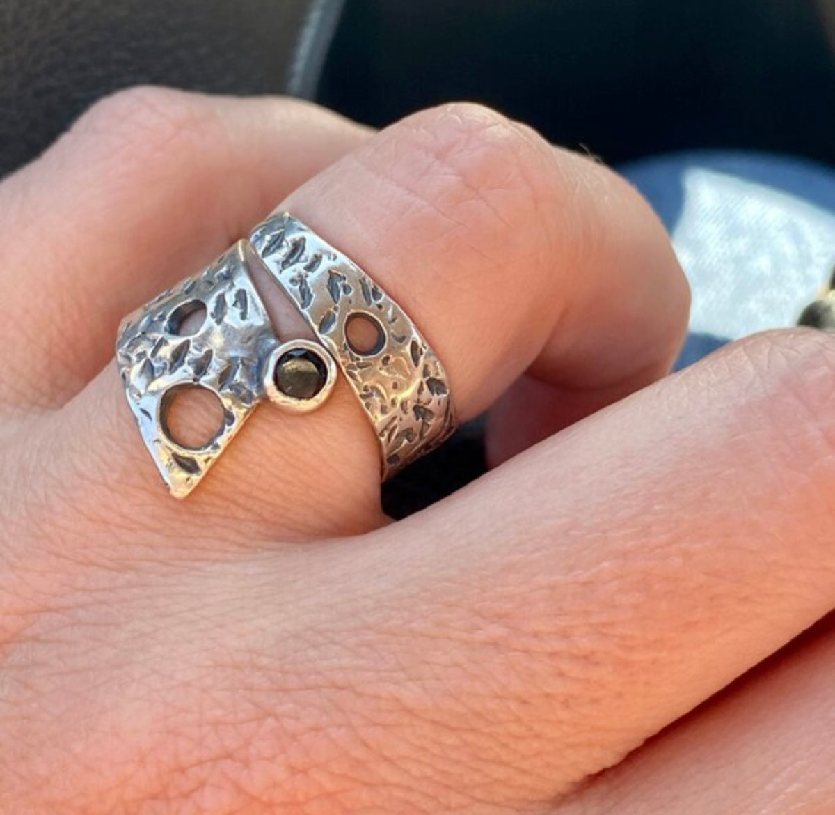 black wide ring wrap around with black gemstone