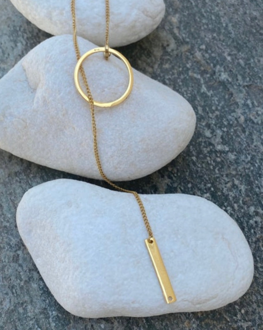 Lariat necklace circle and line necklace