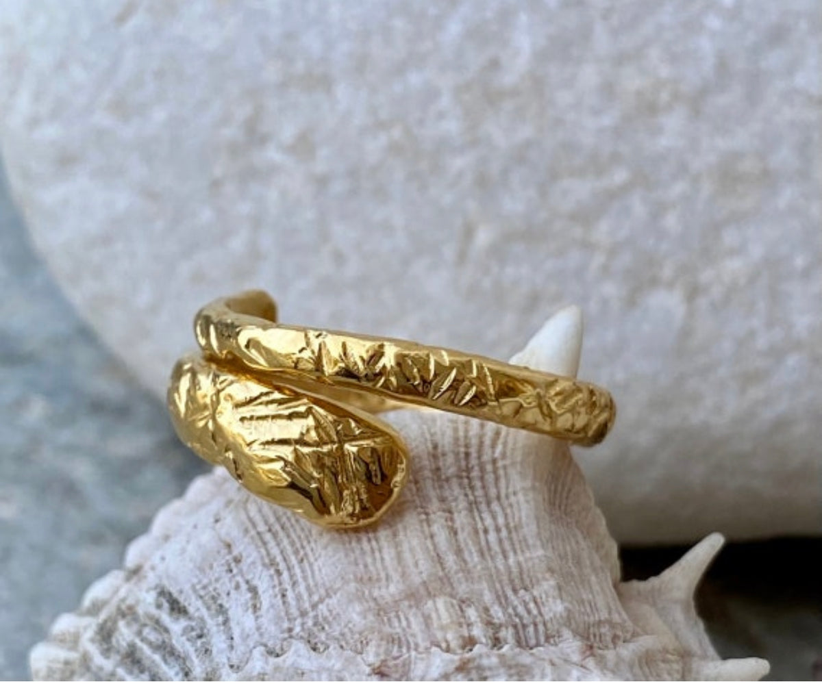 Handmade Snake ring gold