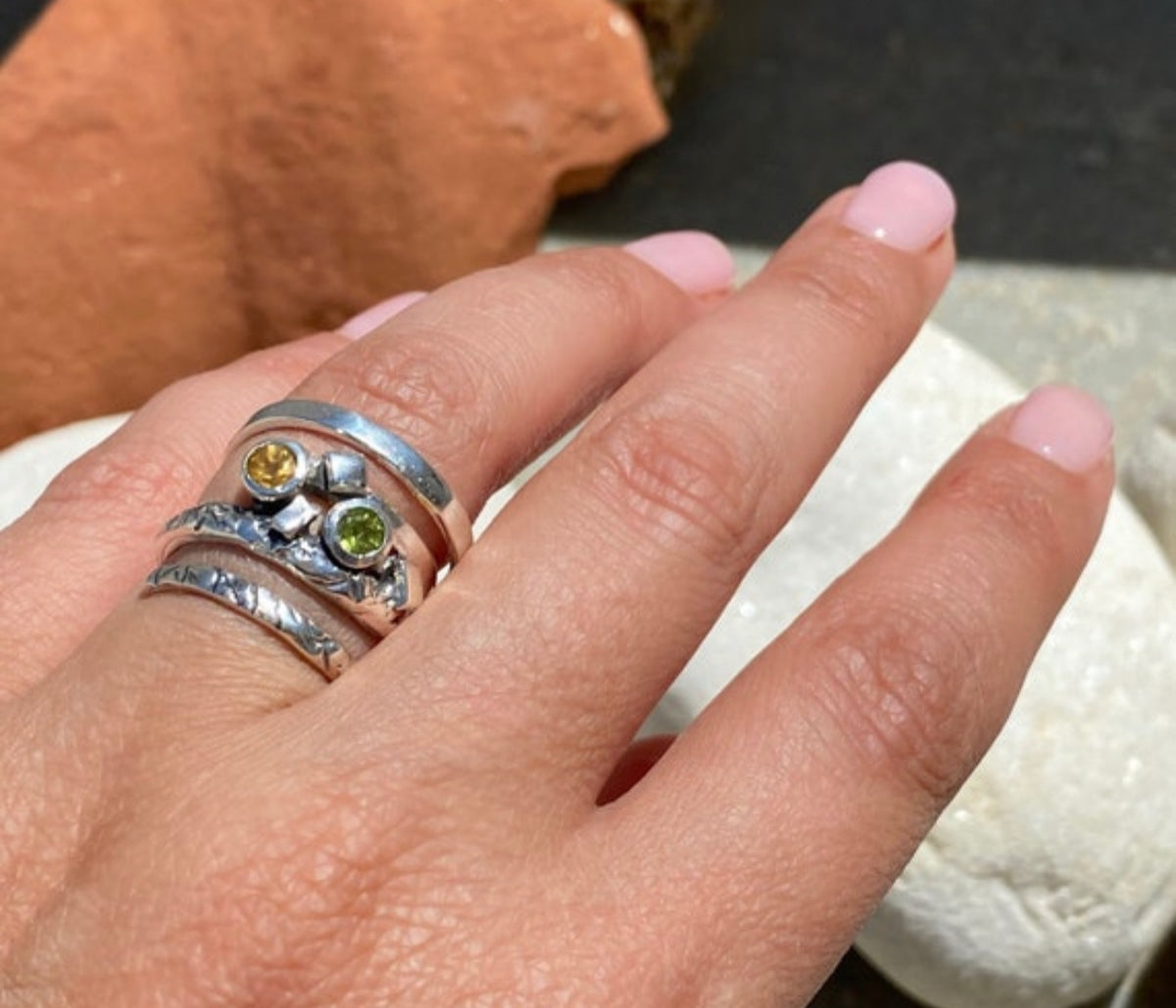 Silver spiral ring adjustable, spring ring with citrine and peridot