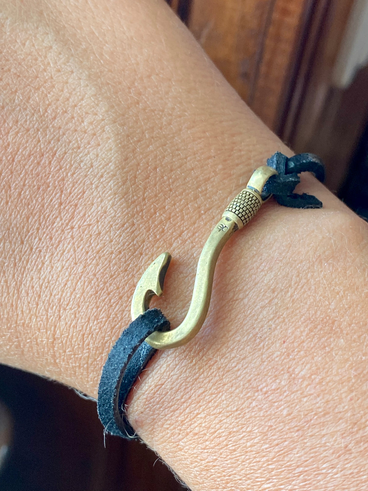 fish hook bracelet antique brass, vintage fishhook bracelet with adjustable leather