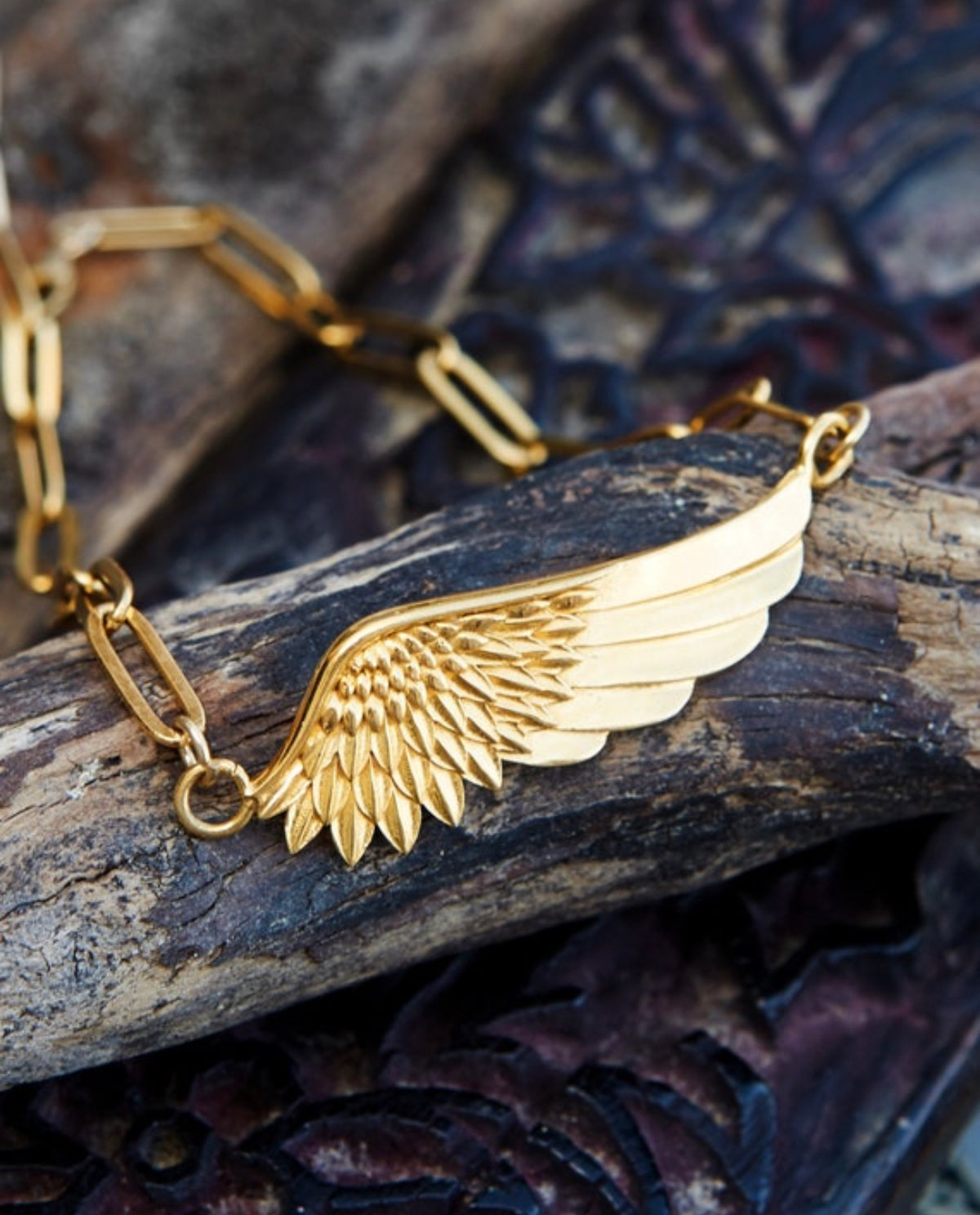 Angel wing bracelet gold