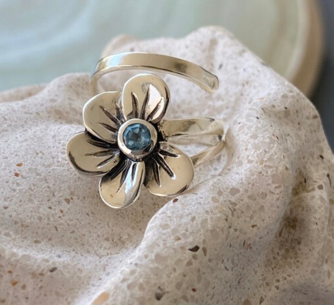 flower ring, silver flower ring, topaz ring