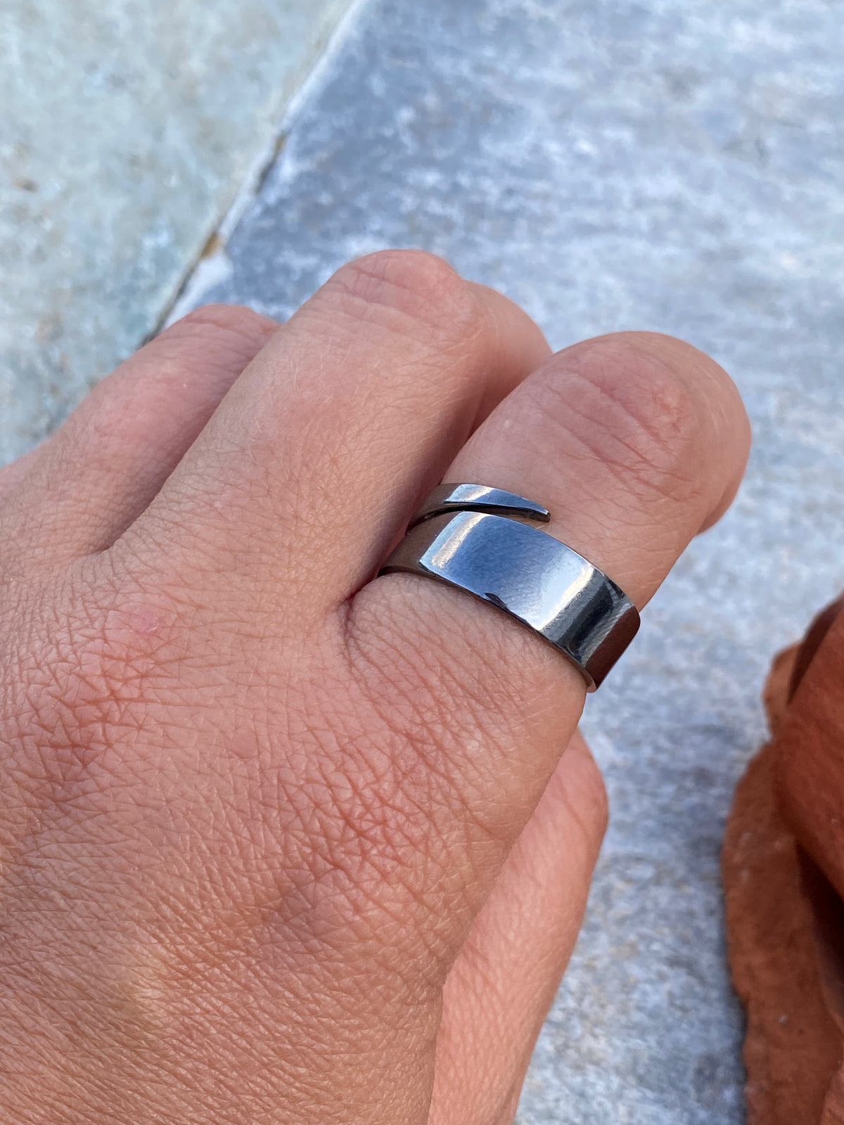 black ring adjustable