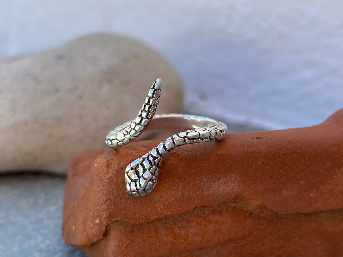 silver snake ring