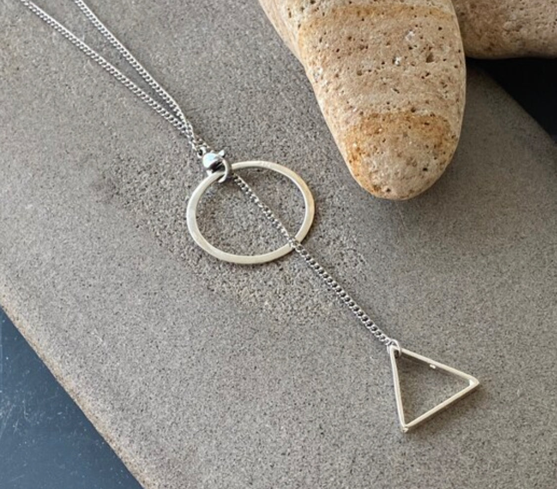 Circle and triangle Lariat y necklace silver