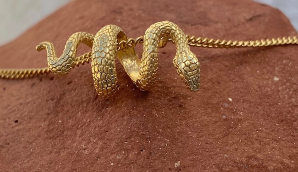 gold snake necklace