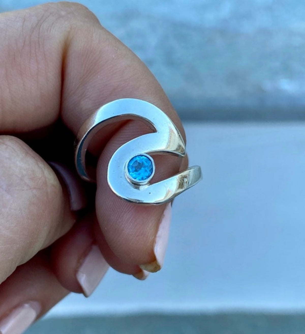 Ocean wave ring silver adjustable with blue gemstone