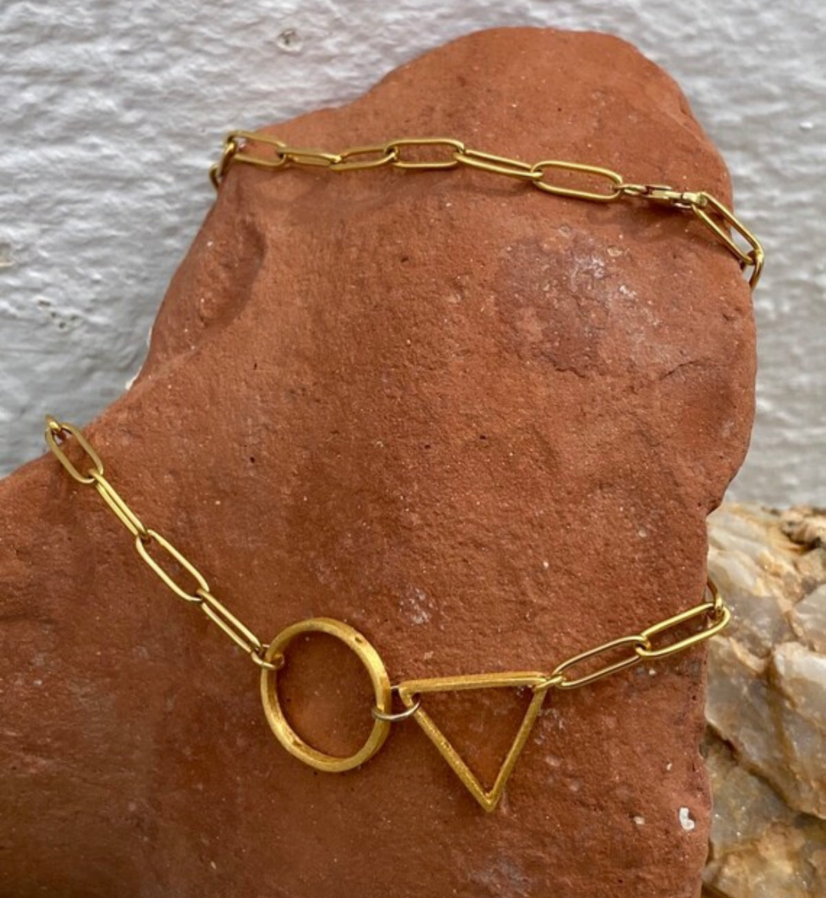 circle and triangle necklace with paper chain chain