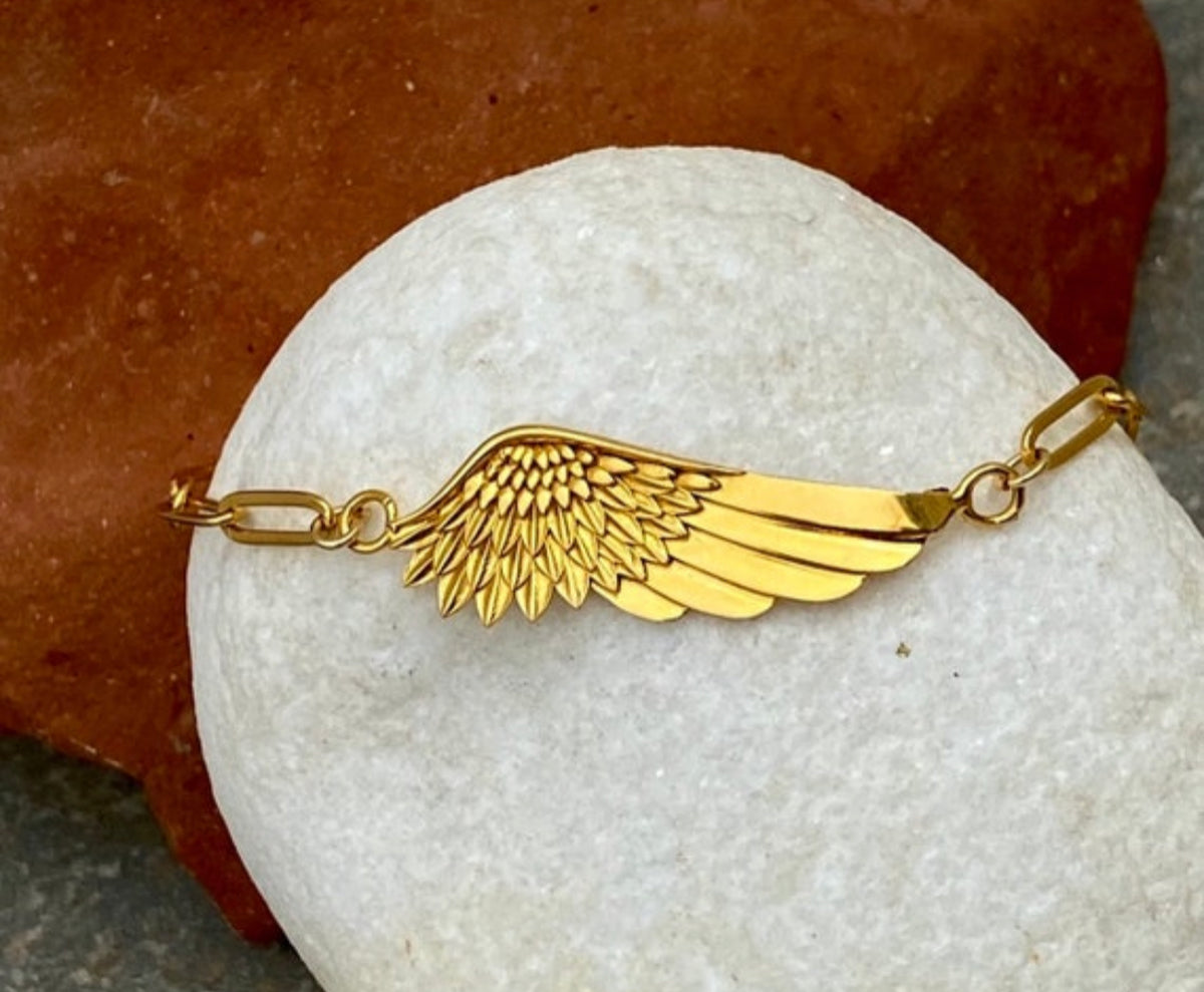 Angel wing bracelet gold