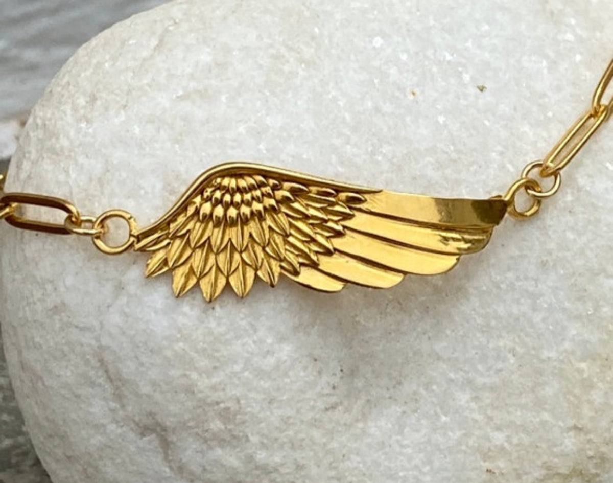 Angel wing bracelet gold