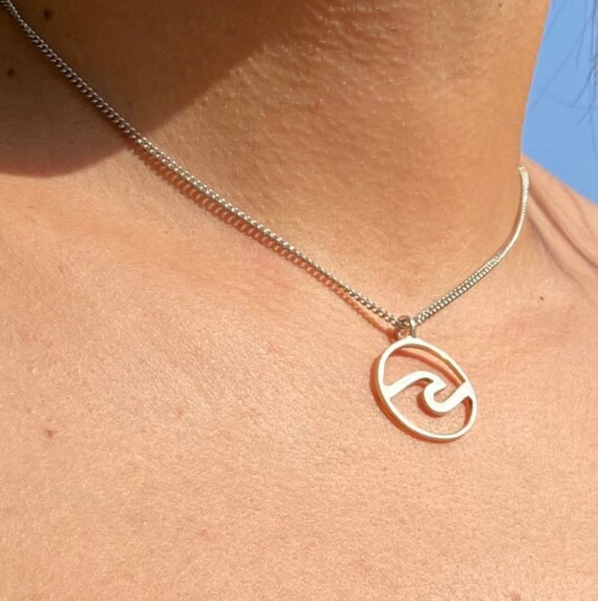 ocean wave necklace silver