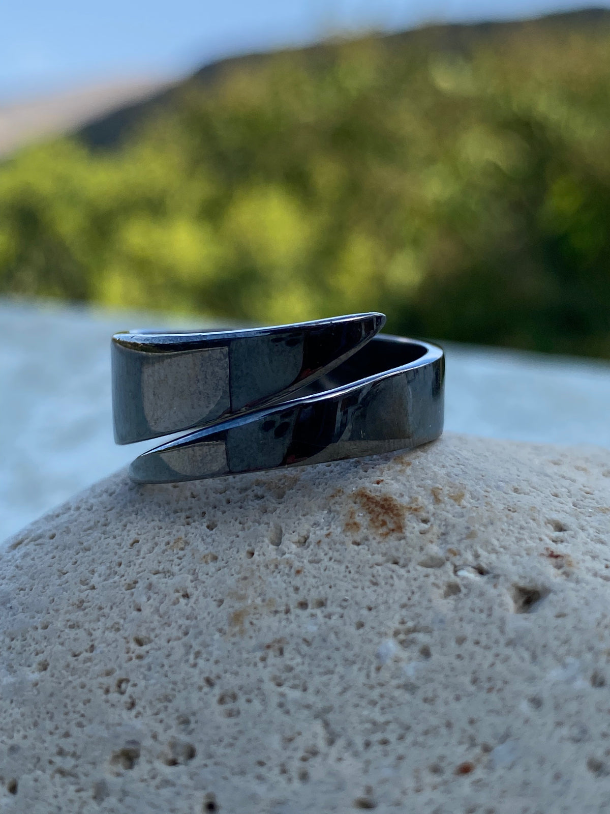black ring adjustable
