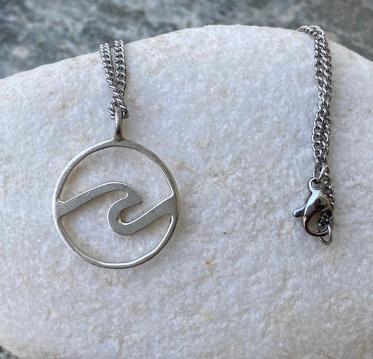 ocean wave necklace silver