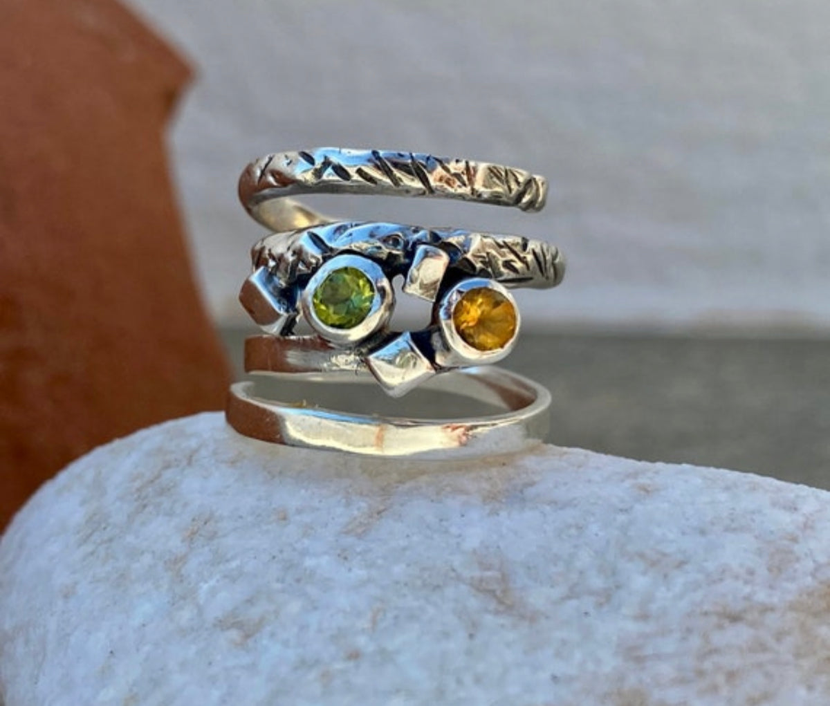 Silver spiral ring adjustable, spring ring with citrine and peridot