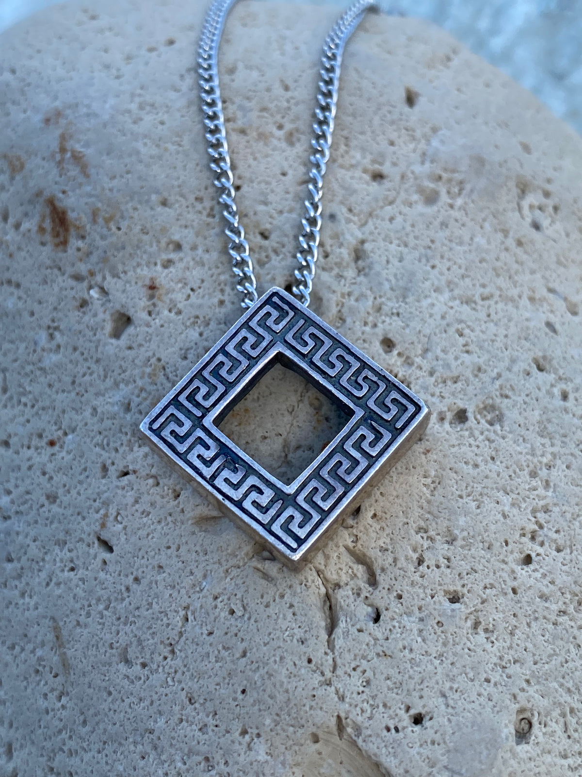 square meander necklace