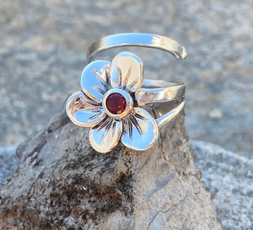 flower ring silver with a garnet gemstone, silver garnet ring