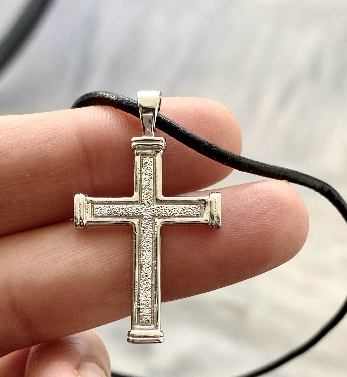 Men&#39;s cross necklace with leather cord, white rhodium plated sterling silver cross 